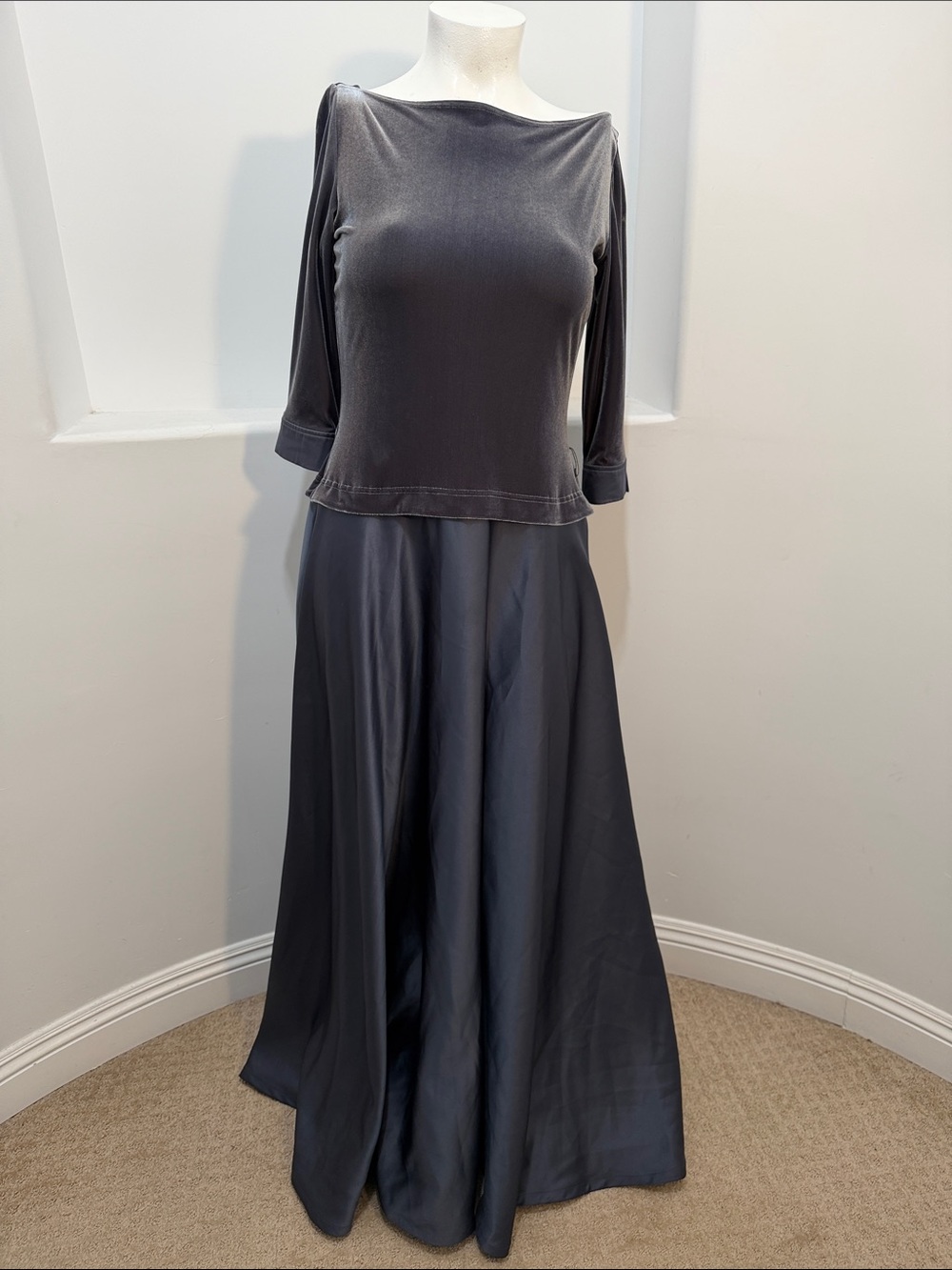 Tadashi Collection Gray Velvet Satin Maxi Gown Evening Dress Sz 14 Boat Neck